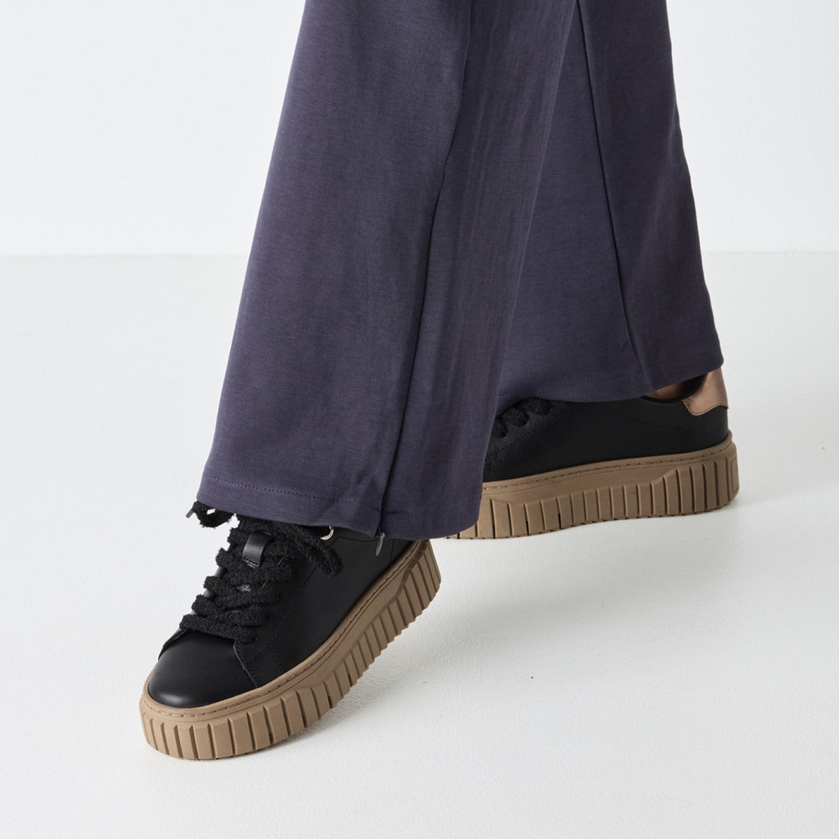 Tamaris 23702 Sneaker schwarz