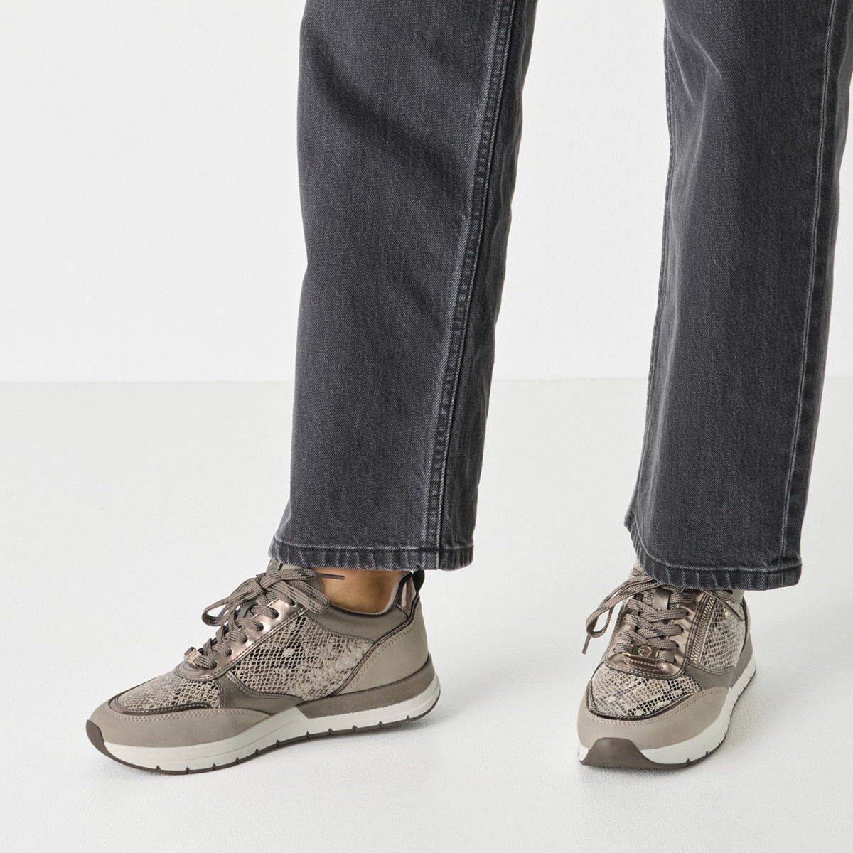 Tamaris 23732 Sneaker taupe